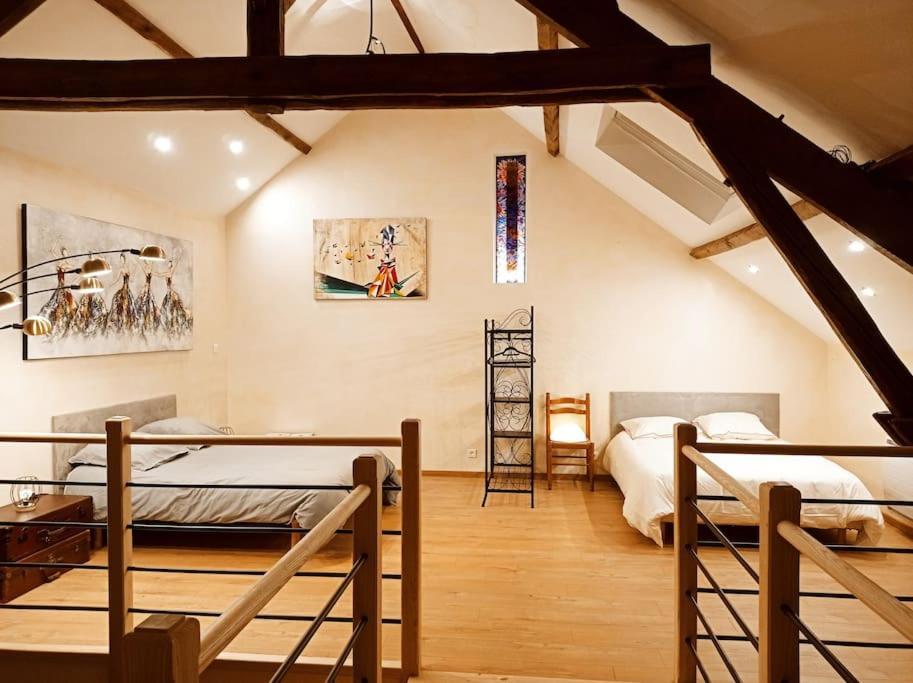 Saint-Angel  La Grange De Marie A St Angel - Magnifique Grange Renovee En Loft Pour 1 A 6 Pers 빌라 외부 사진