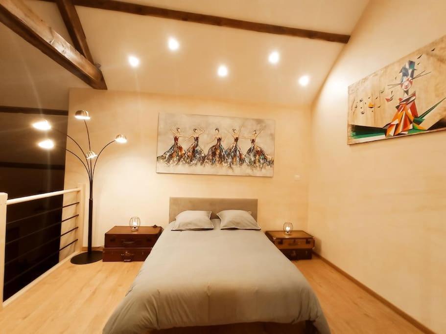 Saint-Angel  La Grange De Marie A St Angel - Magnifique Grange Renovee En Loft Pour 1 A 6 Pers 빌라 외부 사진