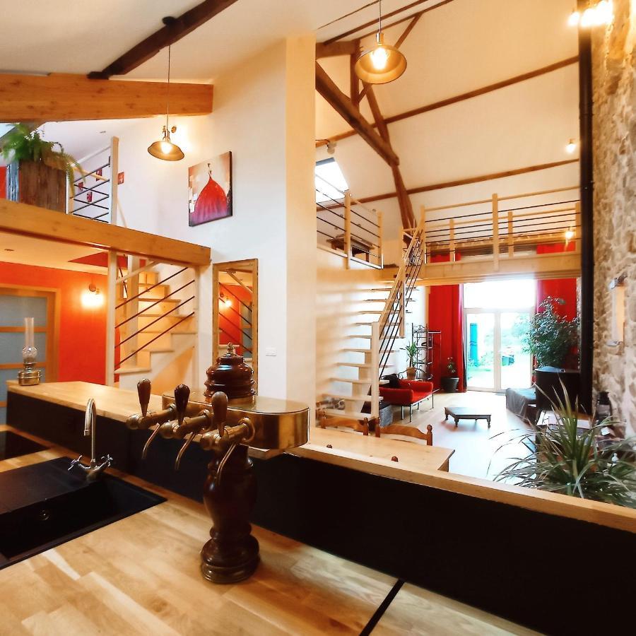 Saint-Angel  La Grange De Marie A St Angel - Magnifique Grange Renovee En Loft Pour 1 A 6 Pers 빌라 외부 사진